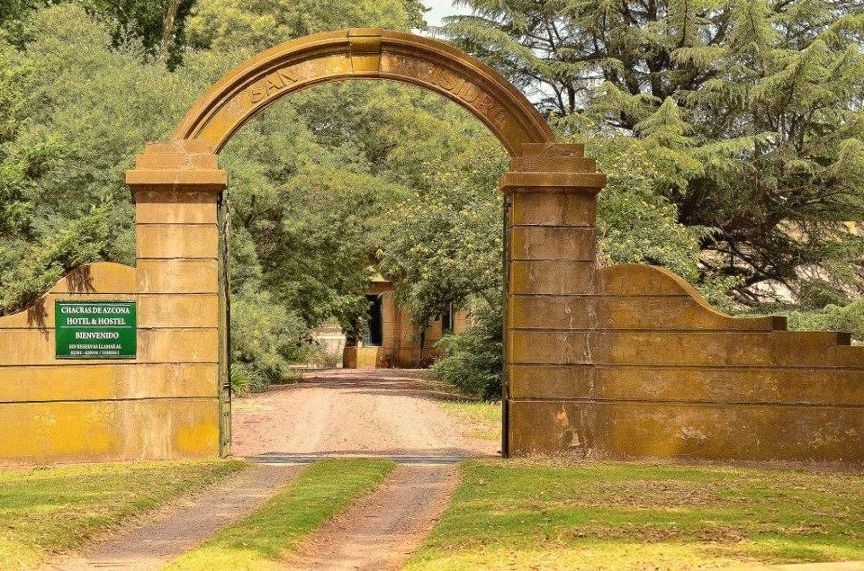 Chacras De Azcona Hosteria Azul Bagian luar foto